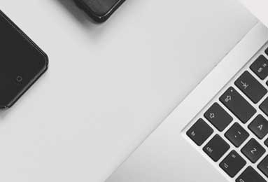 高颜值清纯学生妹，同时约炮5名大汉激情淫趴被当成公厕，喉咙小穴都塞满鸡巴，这场面也太刺激了。