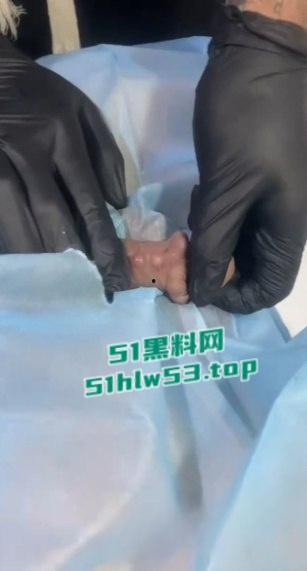 天津扫黑除恶漏网之鱼,抖音网红【墨心纹画】持枪威胁多名女性发生关系还给女的逼里入珠!-6