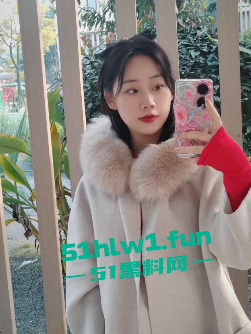 山东师范学院陈雪莹,刚上大一的极品学生妹,颜值高模特身材,修长美腿超诱人,被金主酒店调教激情爆操!-9