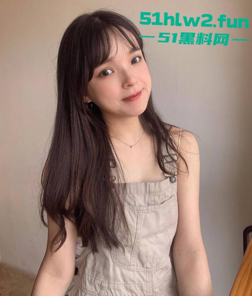 粉嫩童颜女神【琥珀】白幼瘦大奶萝莉娇小的身体柔软香甜,被主人各种玩弄做爱私拍流出。-5