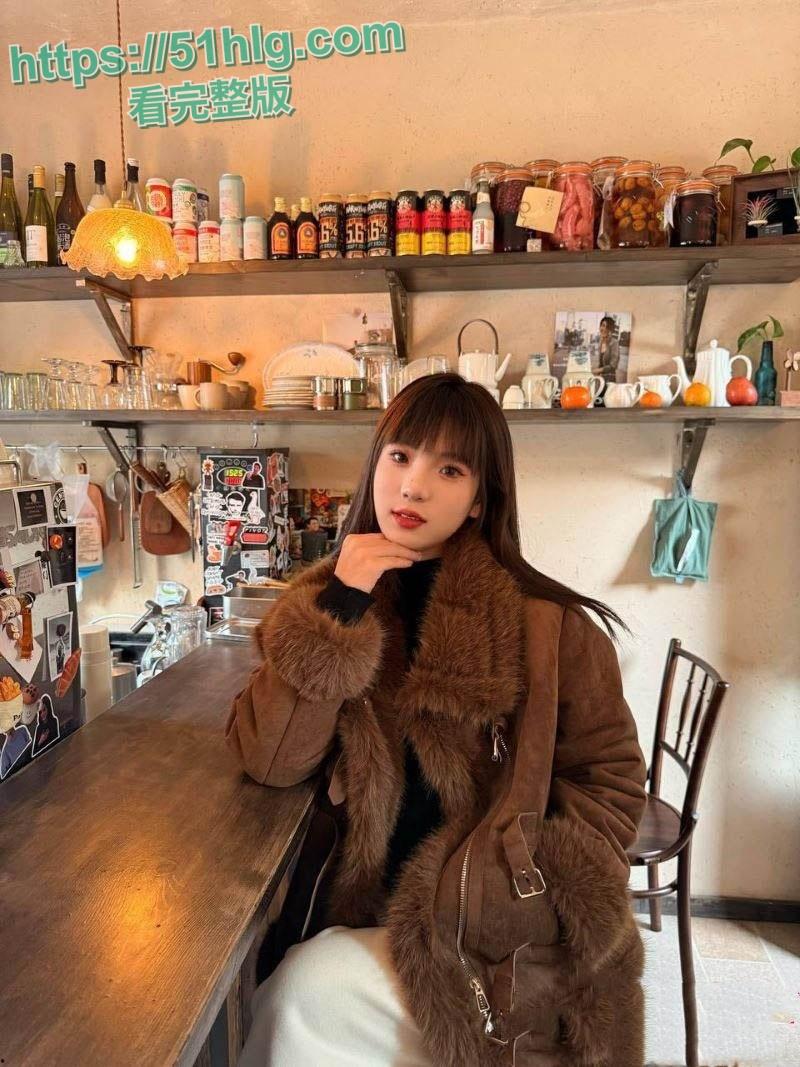 【深圳】长腿女神【徐娇娇】曝不雅视频！认识三天就被炮友搞定，骚穴被大鸡巴暴力抽插，淫荡无极限-3