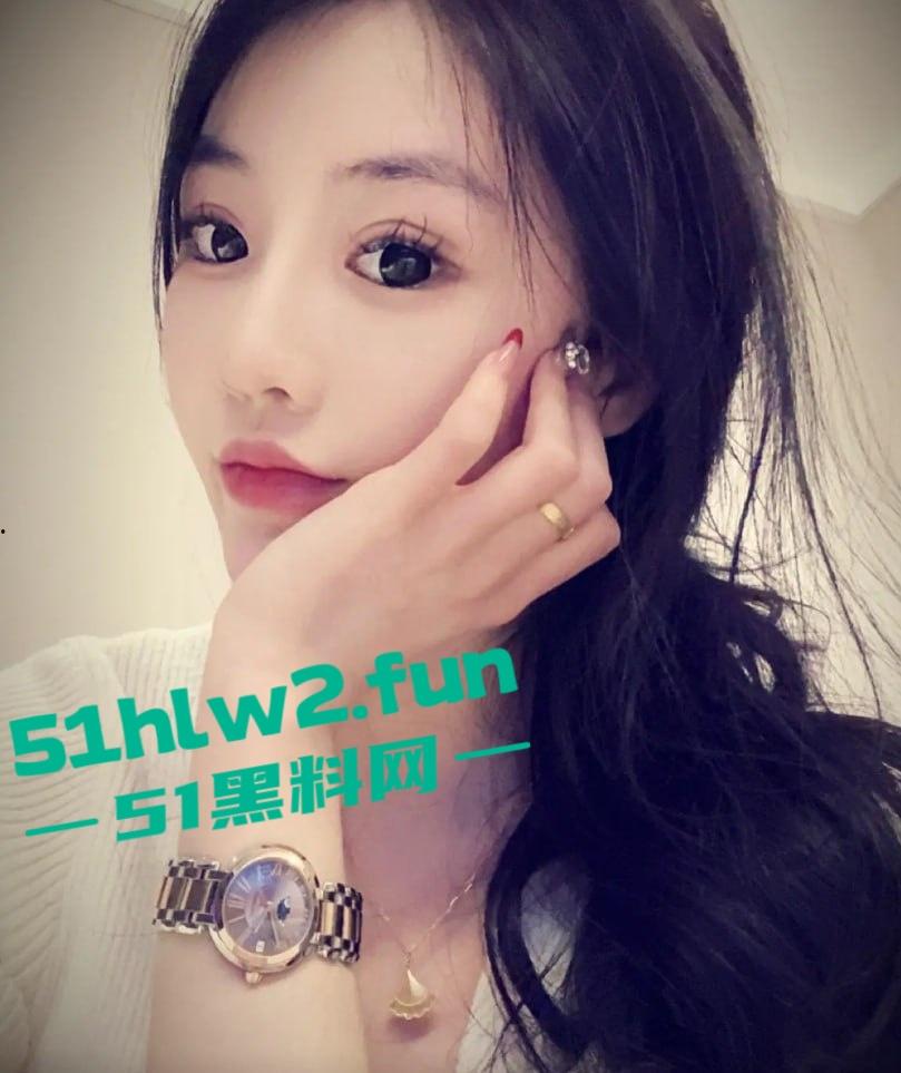 抖音【杨思睿】仙女皮全掉光2000块卖骚定制片疯传,这货原来是专供金主的私家母狗?-1