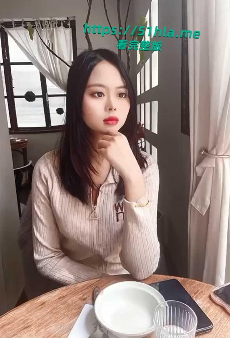 湖南长沙人妻【曾涛】大量性爱私拍曝光,风骚母狗出轨成瘾,露脸裸舞自慰发给炮友求操尺度相当炸裂!-3