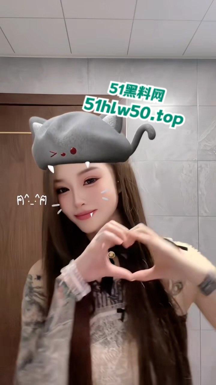 全网首发,抖音8万粉的极品小网红【神仙姐姐】满身符文美女,爆出不雅视频,金主调教御姐变母狗超反差!-4