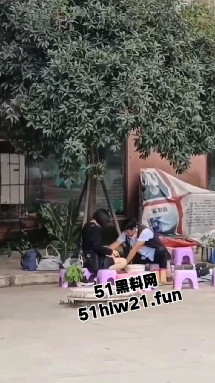 江湖骗子命理大师,当街算命还上手掏女客户裤裆摸逼,起身做法摸奶揉捏这都能骗人呢!-3