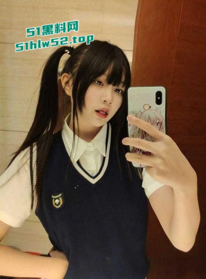 清纯白丝JK嫩妹与男友激情性爱,双马尾胯下卖力侍奉,娇嫩翘臀遭猛烈打桩,激情十足反差感拉满!-6