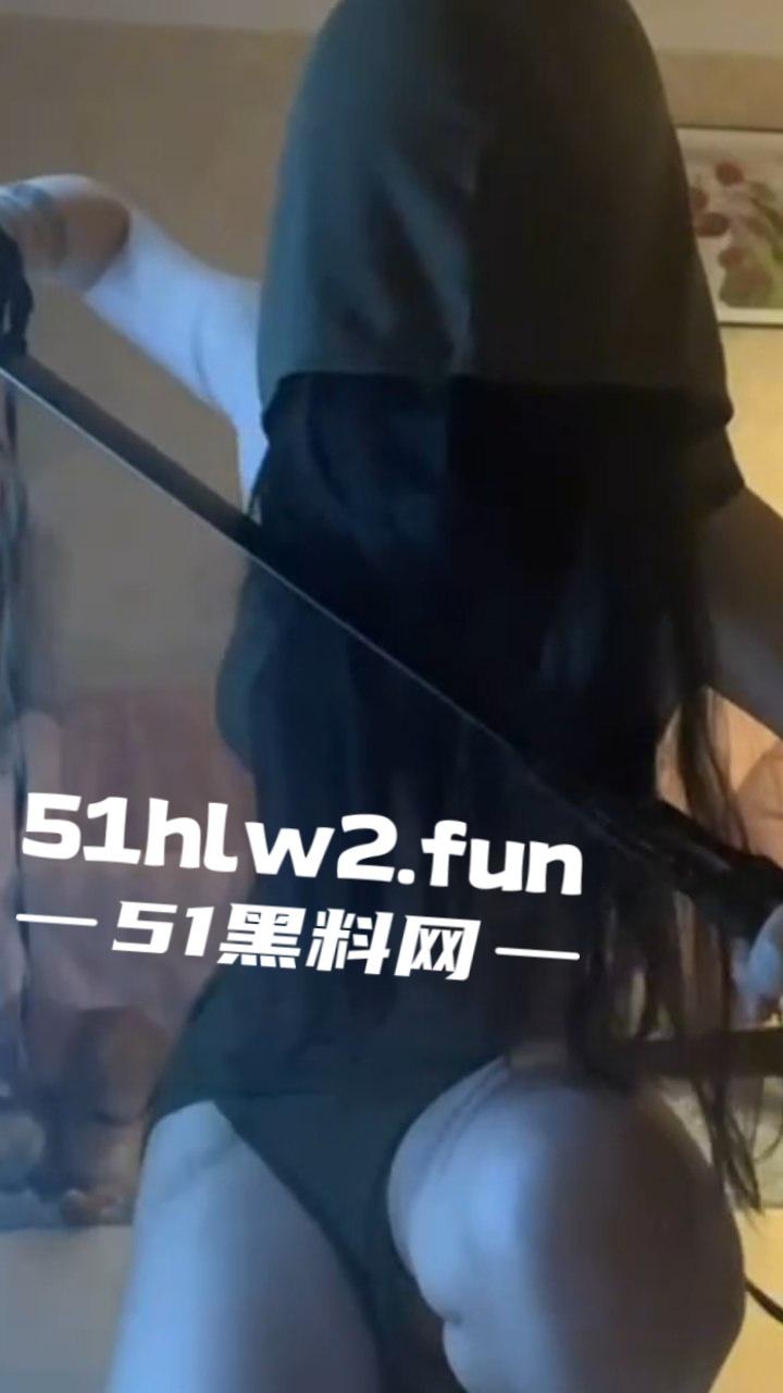 山东女子学院【张丽雨】高颜值长腿大奶尤物穿各式情趣丝袜自拍,勾引金主爸爸,化身女仆被金主激情爆操。-2