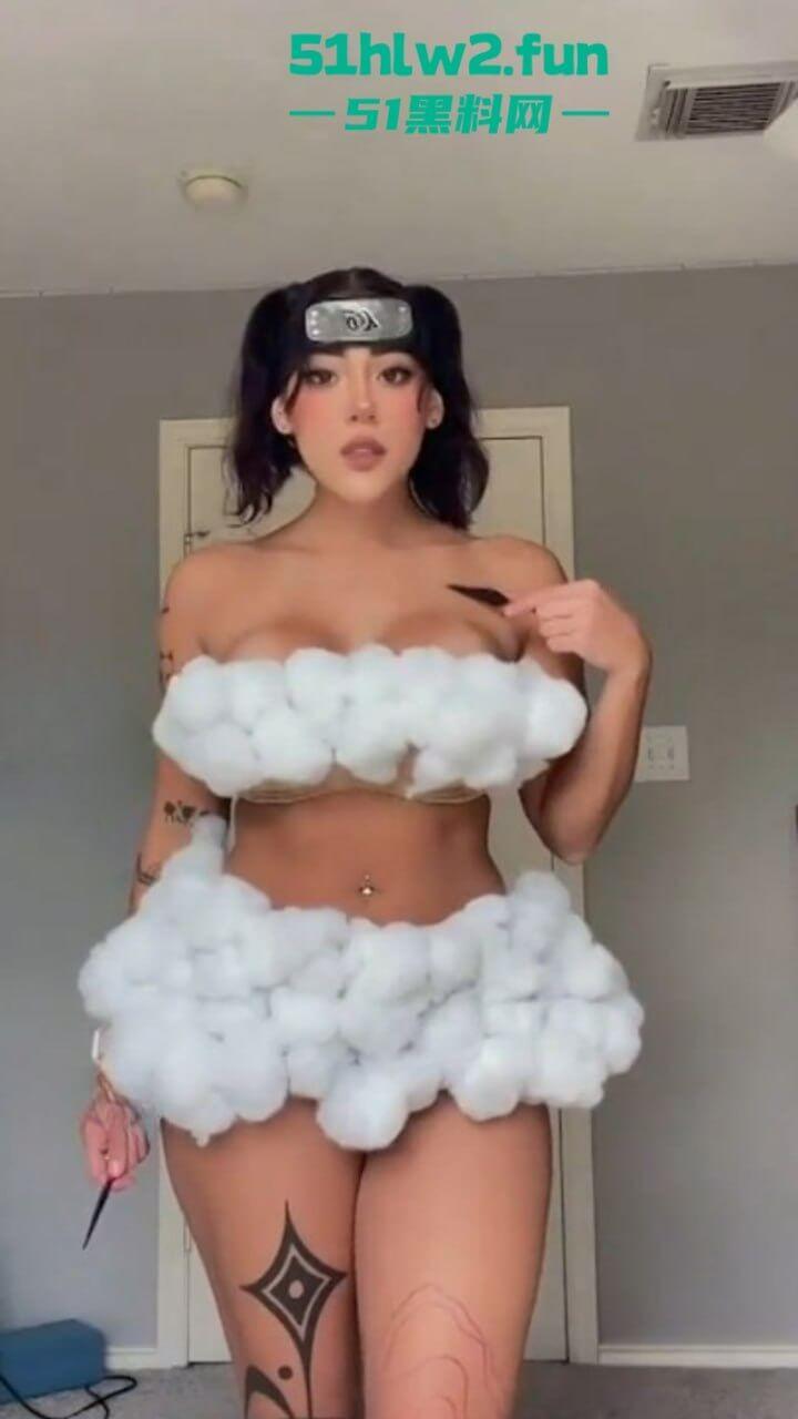 TikTok洋抖【白妈】擦边合集!巨奶黑发美女公开自慰,极品黄发白女大跳骚舞不愧是大洋妞!-5