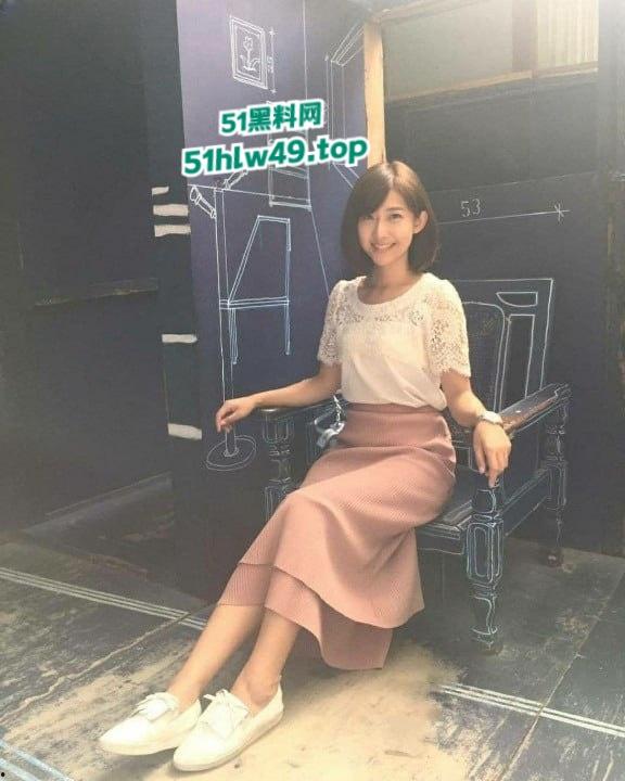 台媒三立人气主播【庄惠琪】居家拍摄撒尿发骚视频被破解外泄,玉女人设崩塌反差婊实捶。-6