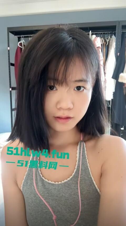 网暴的威力真大,抖音网红【郭咩咩】被亲姐造谣被气流产,直播间百万粉丝见证割腕瞬间。-2