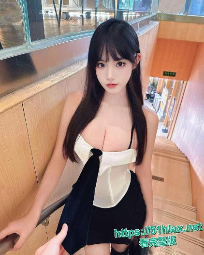 推特骚鸡眼罩玩法彻底疯批！紫灯大床被操到失神，求猛男射满嘴舔得干干净净！-6