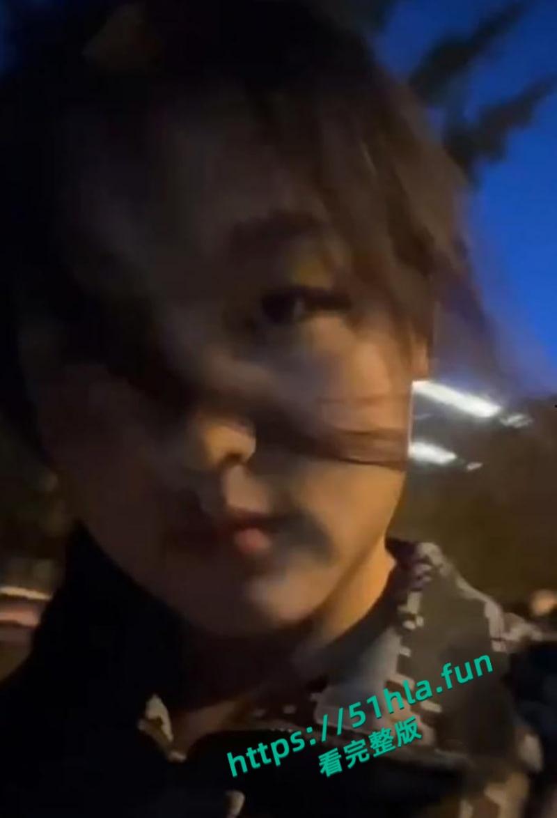 反差女大学生【大馋丫头】挑战勾搭姐夫，裸聊聊天记录以及自慰激情抠逼视频曝光！-1