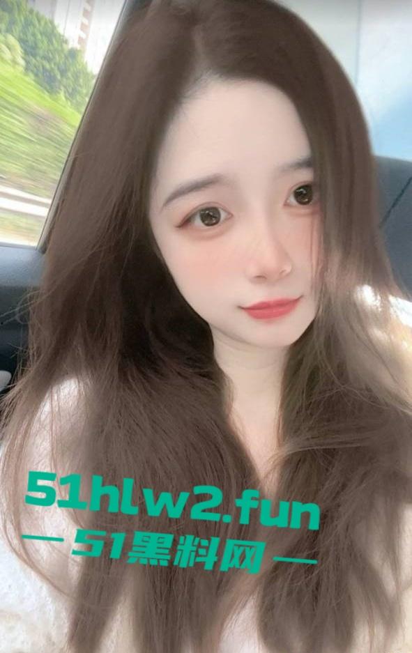 瓜友投稿，福建福清12月刚领离婚证的长相清纯【谢秋艳】饥渴少妇裸聊淫荡自慰视频遭曝光。-2