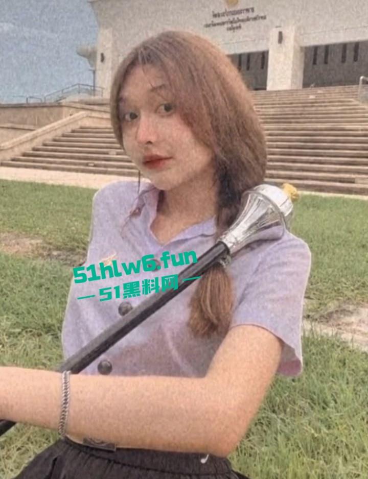 泰国拉拉队女神【Kae】还在上高中的极品尤物,三点粉嫩性感诱人自慰视频流出。-3