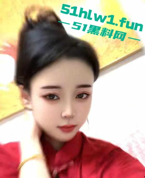 抖音【Alina】线上卖烟线下卖逼,副业带流量,主业卖逼才是真正赚钱的路子,靠当鸡买豪车豪宅!-4