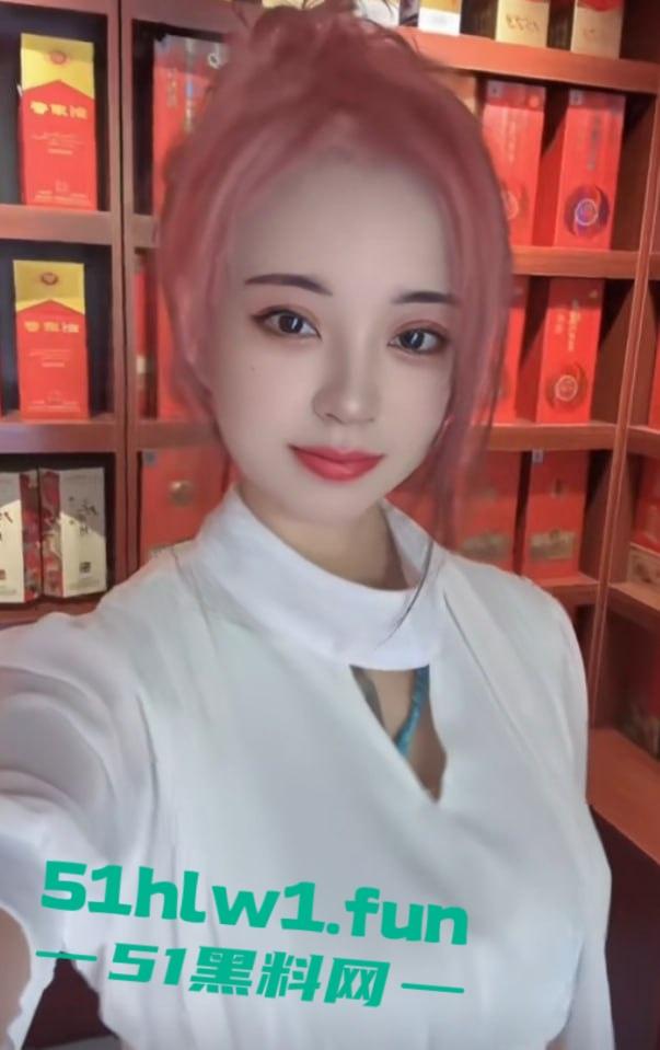 抖音【Alina】线上卖烟线下卖逼,副业带流量,主业卖逼才是真正赚钱的路子,靠当鸡买豪车豪宅!-5