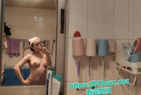 天水武威反差婊曹旭旭彻底炸翻！人前清纯人后性瘾母狗，超绝浪叫！-1