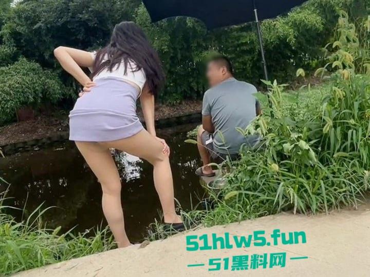 家有娇妻【6】天气太热了,老婆怕热所以选择真空出门,以防流汗户外露出视频。-7