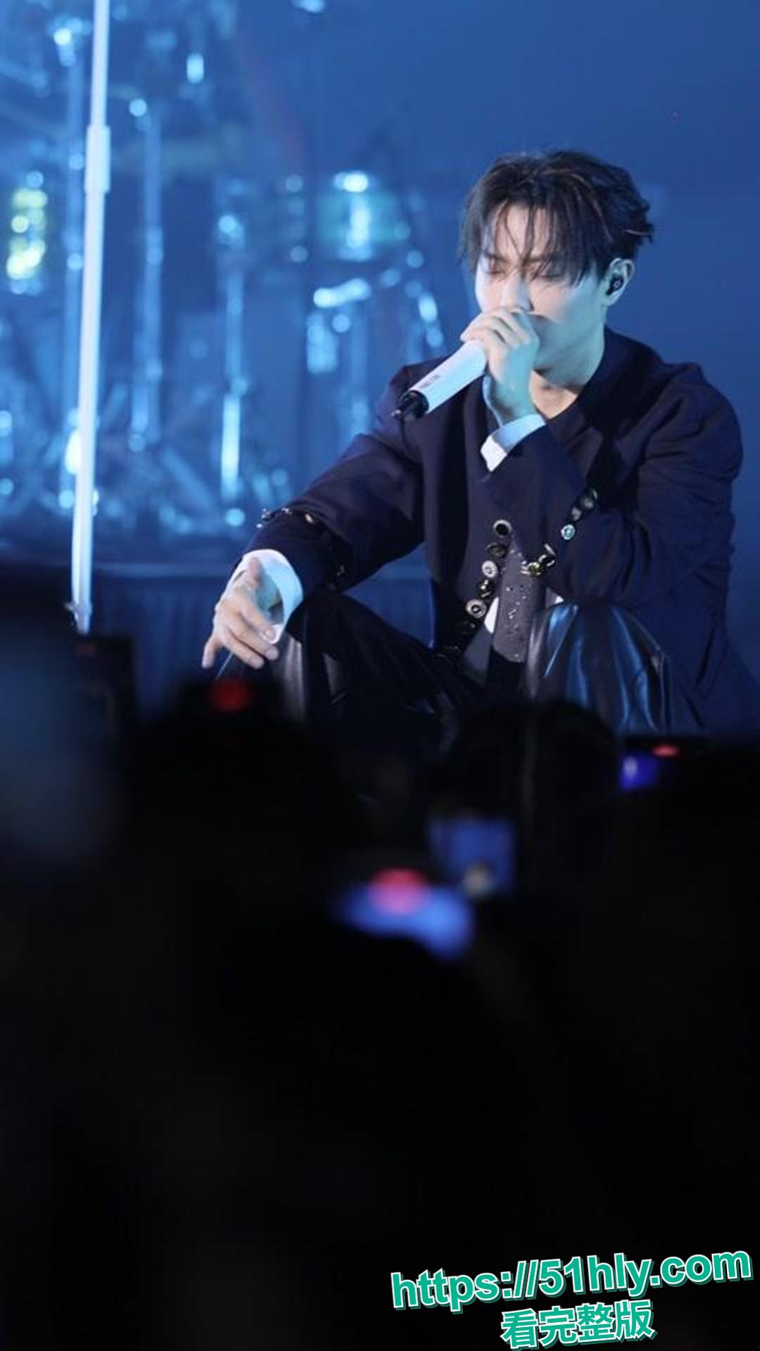 台湾男歌手范姜彦丰爆料 台湾人气男演员王子 邱胜翊 是男小三 和自己的老婆偷情 且有做爱视频为证!-5