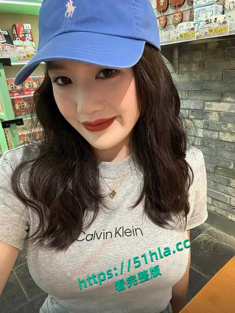 抖音网红律师【西绿】人设塌房假律师身份曝光，同事张辰铭假cp真炮友，二人性爱视频流出全网疯传！-3