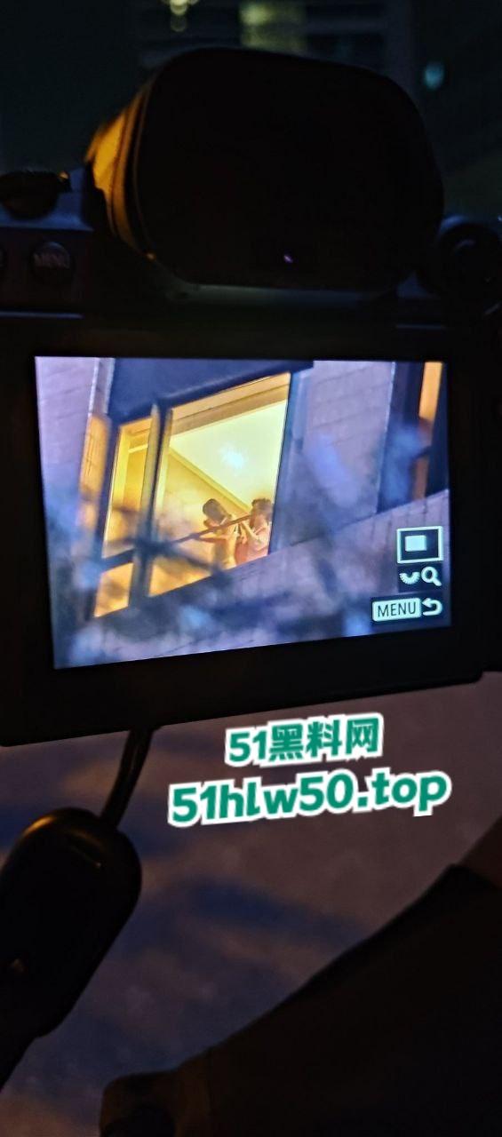 广州萤火虫漫展是好文明【荞麦甜甜茶】D座江边不拉窗帘激战，上万人围观拍照完整视频流出！-3