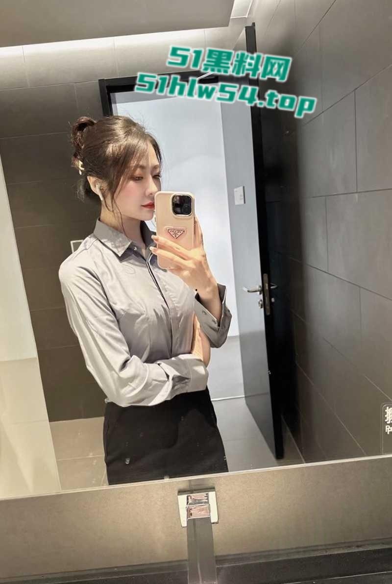 保时捷金牌销售【coco】车主做爱视频被老公曝光，极品身材比少女还要嫩！-5