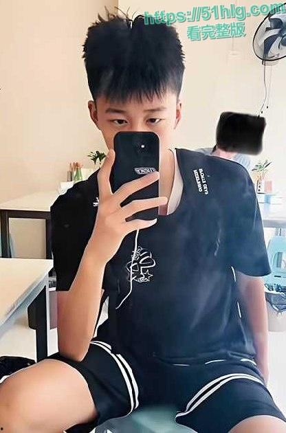 【四川】西南航空学院渣男【王鹏博】背叛女友,龌龊行径被女友怒曝,出轨视频疯传全网令人咋舌-2