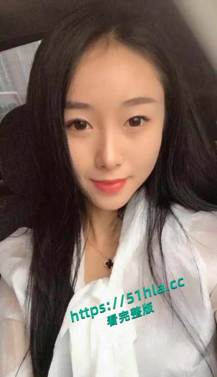 苏州幼师【豆豆】厕所贴满卖淫宣传照片，下海三年背着老公私下卖淫，摸逼自慰视频被曝光流出！-1