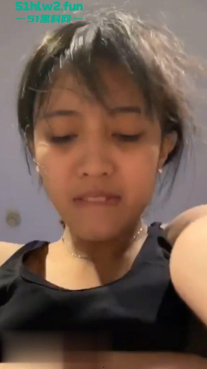 极品大奶妹与丑挫男友激情口交做爱视频流出，大奶女菩萨在线“哺乳”超带劲！-5