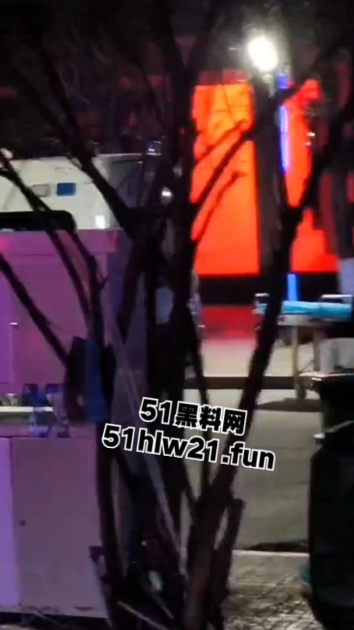 山西一高校女生厕所产子,涉事学校曝光内情,知情人透漏是教育系大一新生,毕业后找工作一定有优势。-4