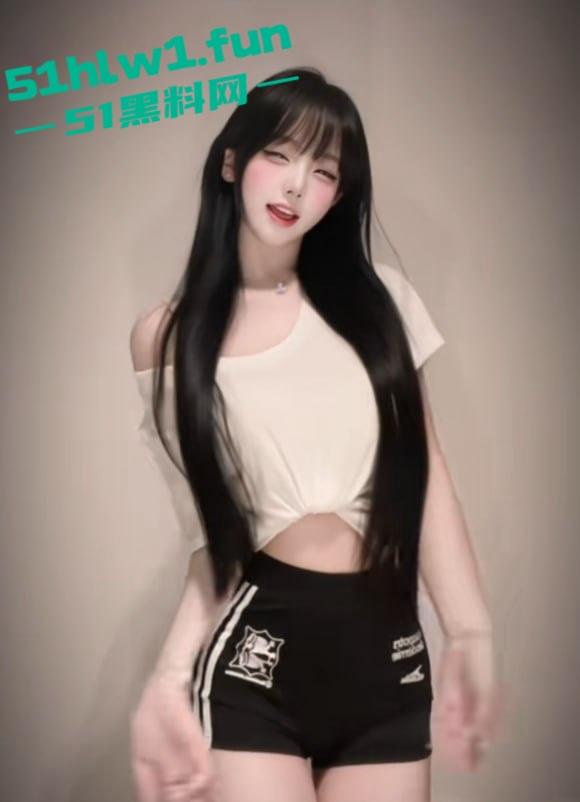 抖音百万粉丝擦边女网红【童锣烧 】微密圈大尺度作品流出 白丝肥臀顶级蜂腰简直太绝了!-10