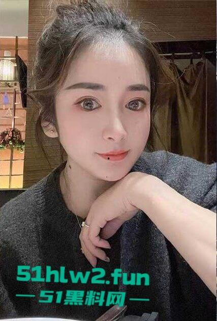 青岛【王婧岚】白天是服装店老板娘,晚上是炮友的母狗,偷情被操到淫穴黑亮,拍片上传彻底社死!-8