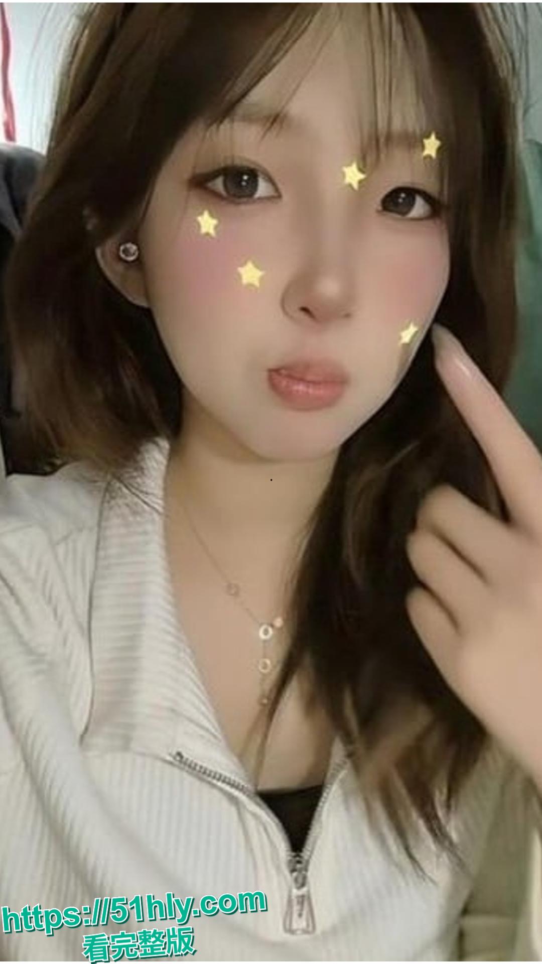 湖北眼镜大学生陈敏华被社会男友曝光私密视频 清纯学霸大学生被完美开发性欲 每天废寝忘食的口交啪啪-2