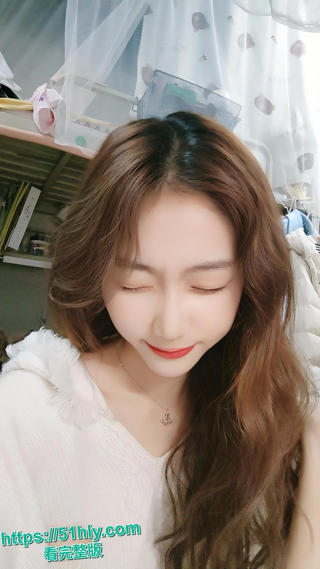 华北电力大学校园长椅成新的网红打卡点-5