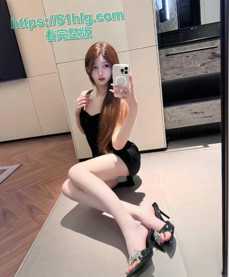 【上海】名媛【刘亚丽】的秘密生活！与金主私房视频火爆全网，性感女仆装、后入狂野，极致诱惑令你血脉喷张-4