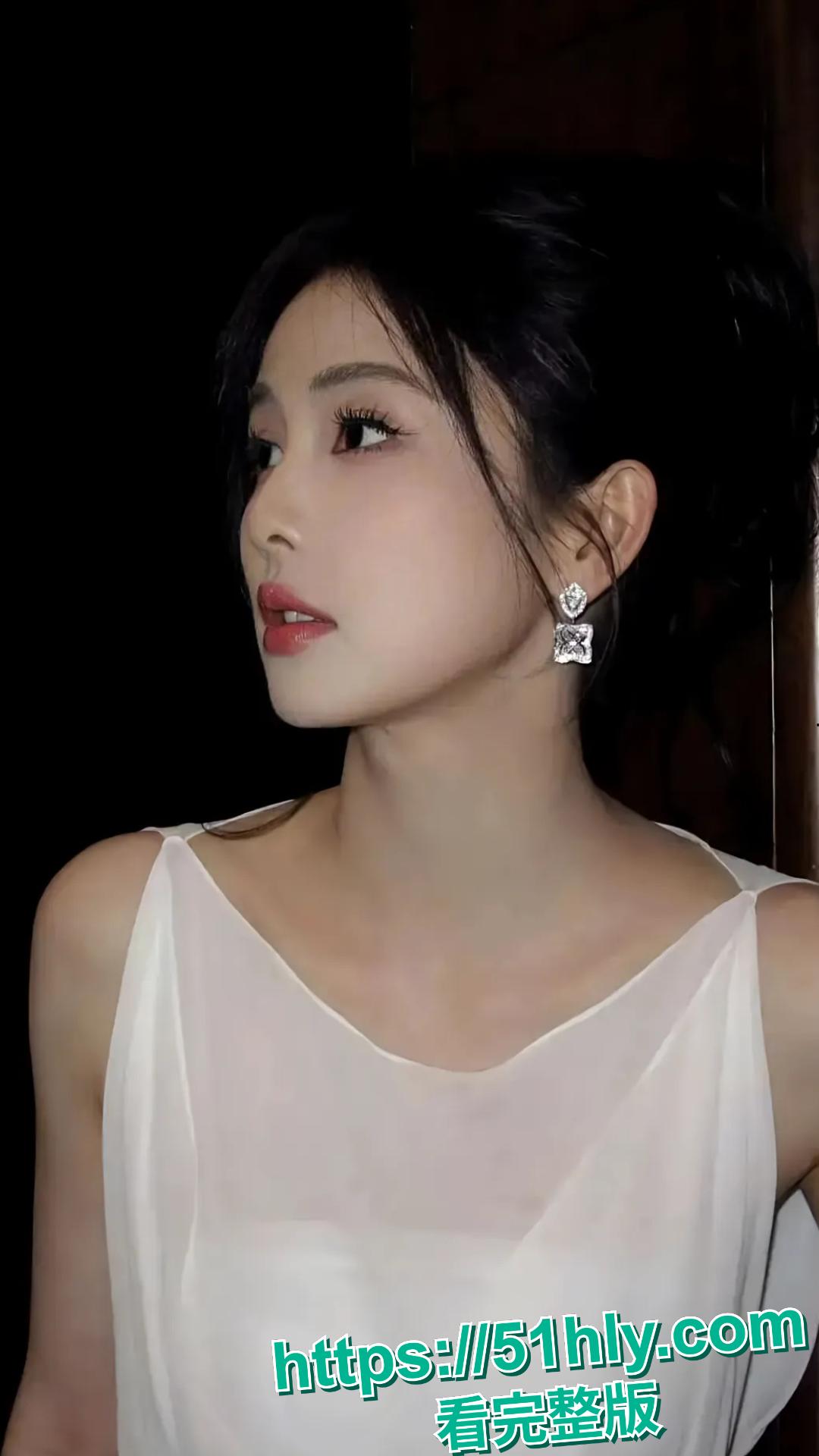 顶流明星白鹿从网红逆袭到深陷丑闻,不雅视频 + 资本潜规则,人设彻底崩塌?-3