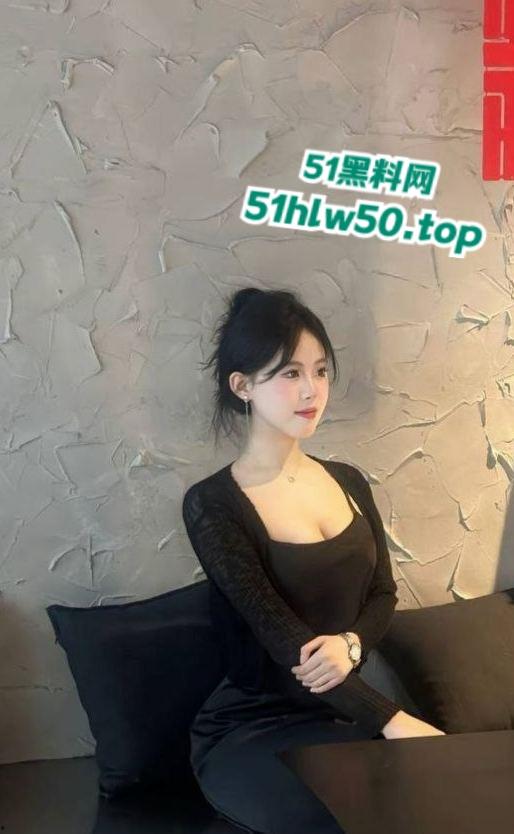 北京航天航空大学【邹清雯】材料科学与工程学院研一母狗,背着男友约炮被曝光性爱视频!-2