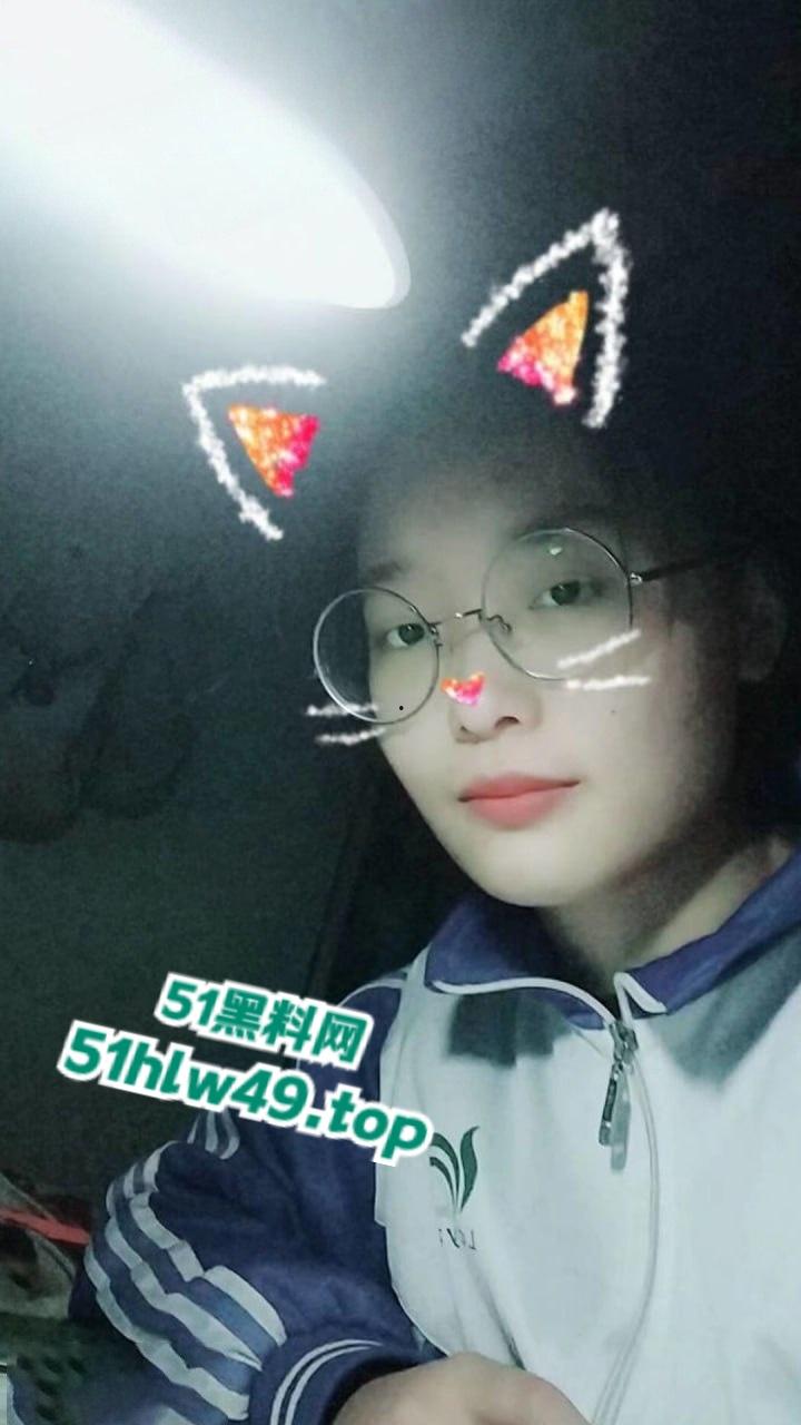 南京交通职业技术学院,高颜值学姐【辜乡】内江来的纯情学妹骚浪无底线,手机里竟藏满约炮视频。-9