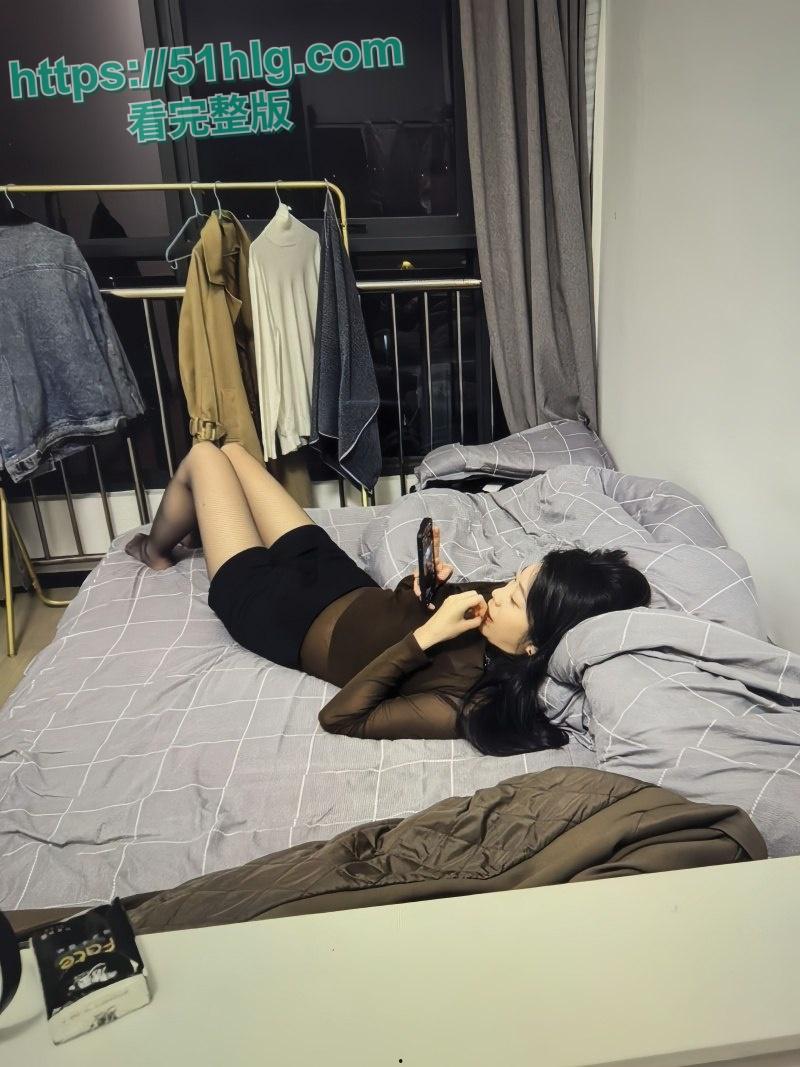 【南京】银行职员【李丹丹】与绿帽男友激情视频大曝光!端庄白领不为人知的淫荡本性,私密画面让你心跳加速!-2