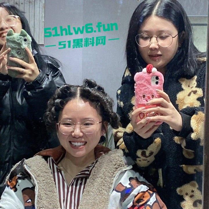 十万粉丝女拳拉拉【别素贞】真实身份被扒,为给老婆出气下场撕逼多段双逼互操做爱视频流出。-9