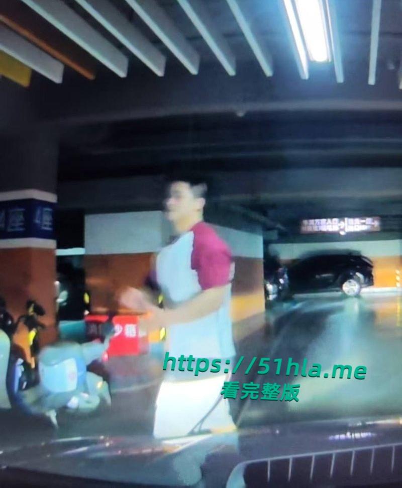 广东工行惠州分行区域经理【梁子莹】出轨健身教练私下寻欢，丈夫黄毅成抓奸并实名举报曝光全网！-13