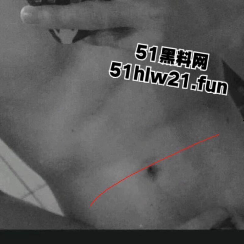 极品白嫩骚兔女郎网聊主动送炮,老实男激动提枪赴约却被上了生动一课脑袋坏了!-7