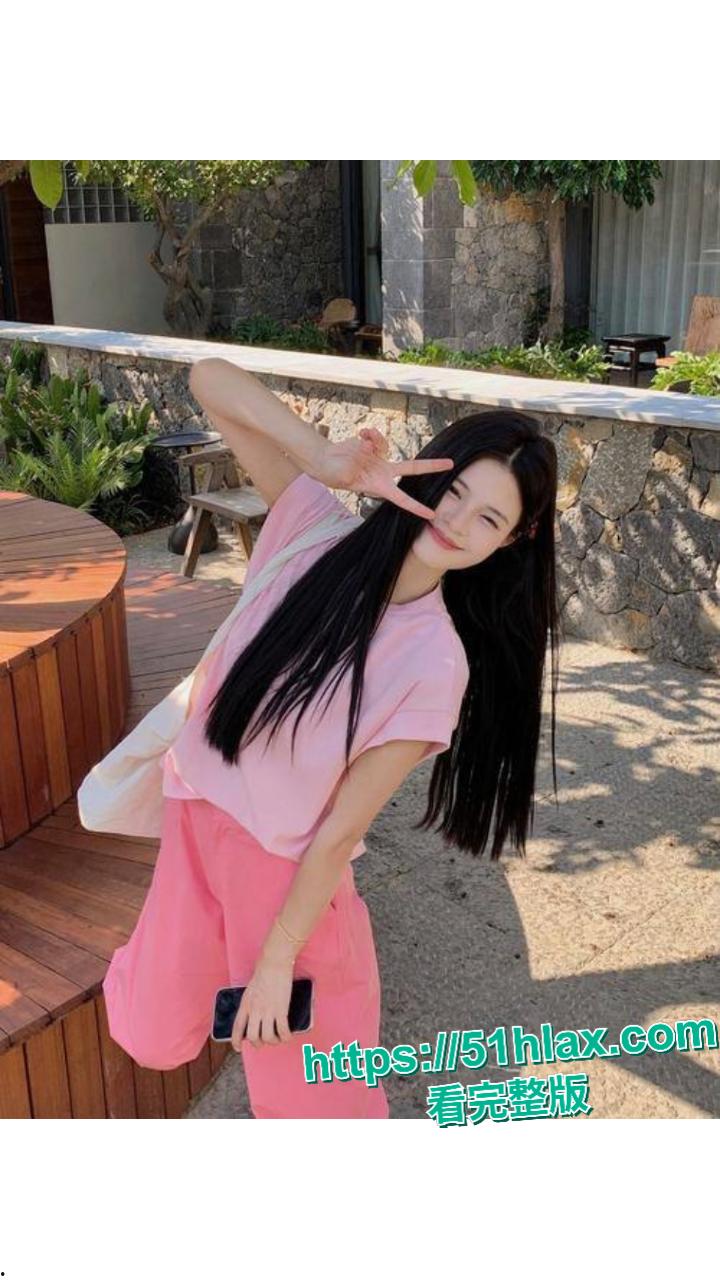 河北医科大学情侣情欲实录炸裂曝光!清纯校服妹变淫荡母狗调教路,自拍洗澡脱衣秀操逼,尺度爆棚!-3