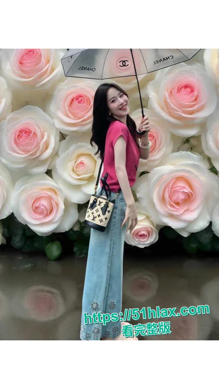 河北医科大学情侣情欲实录炸裂曝光!清纯校服妹变淫荡母狗调教路,自拍洗澡脱衣秀操逼,尺度爆棚!-5