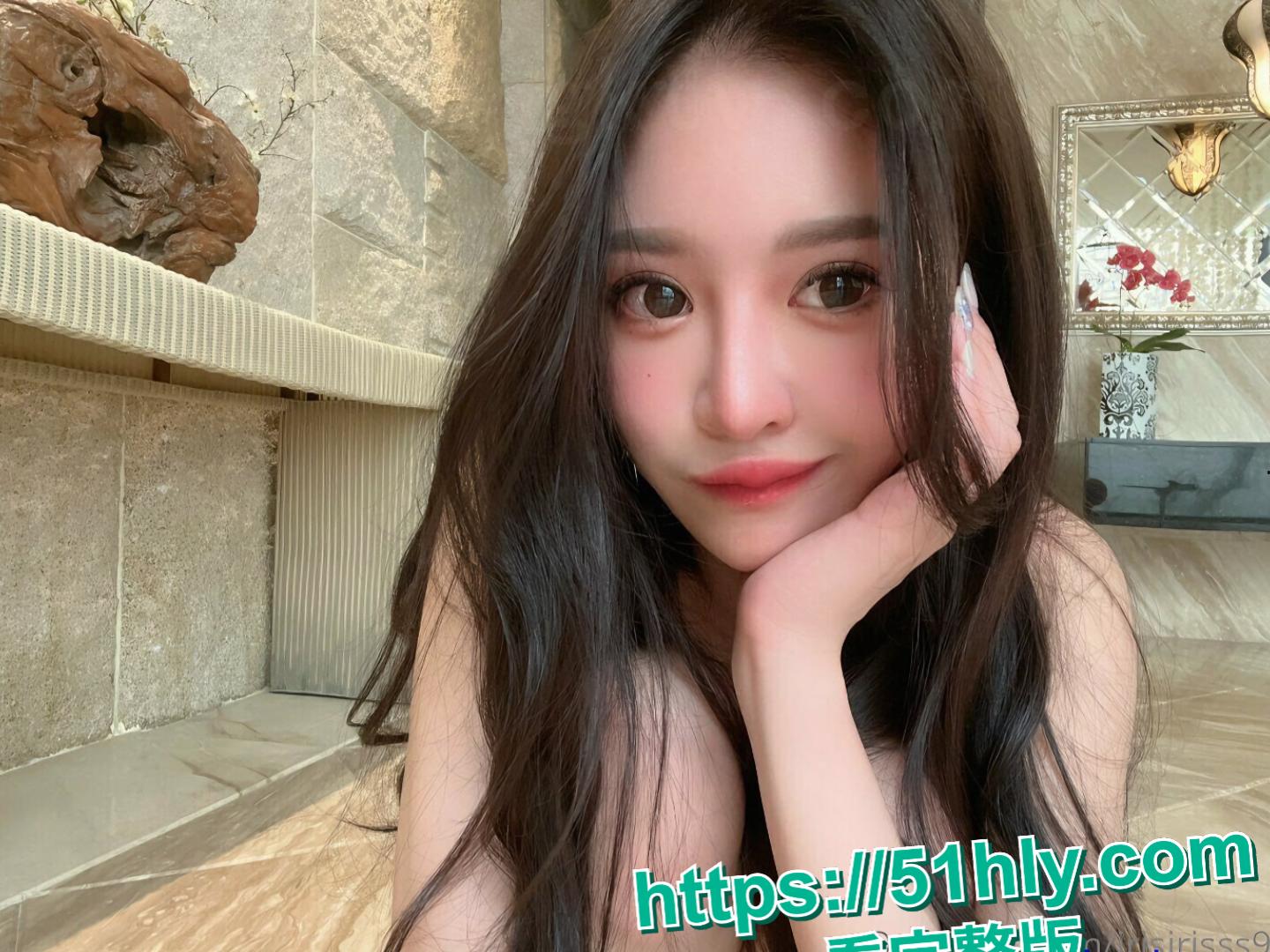 台湾护理系女神谢侑芯猝逝 警方疑谋杀扣查黄明志 从白衣护士天使到火辣性感网黄 真是红颜薄命啊!-5