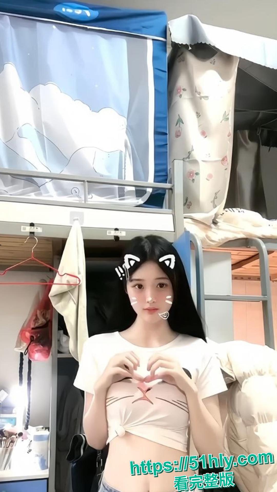 山西太原学院宋漫如被曝做黄播 激情自慰视频传遍全校当场社死-4