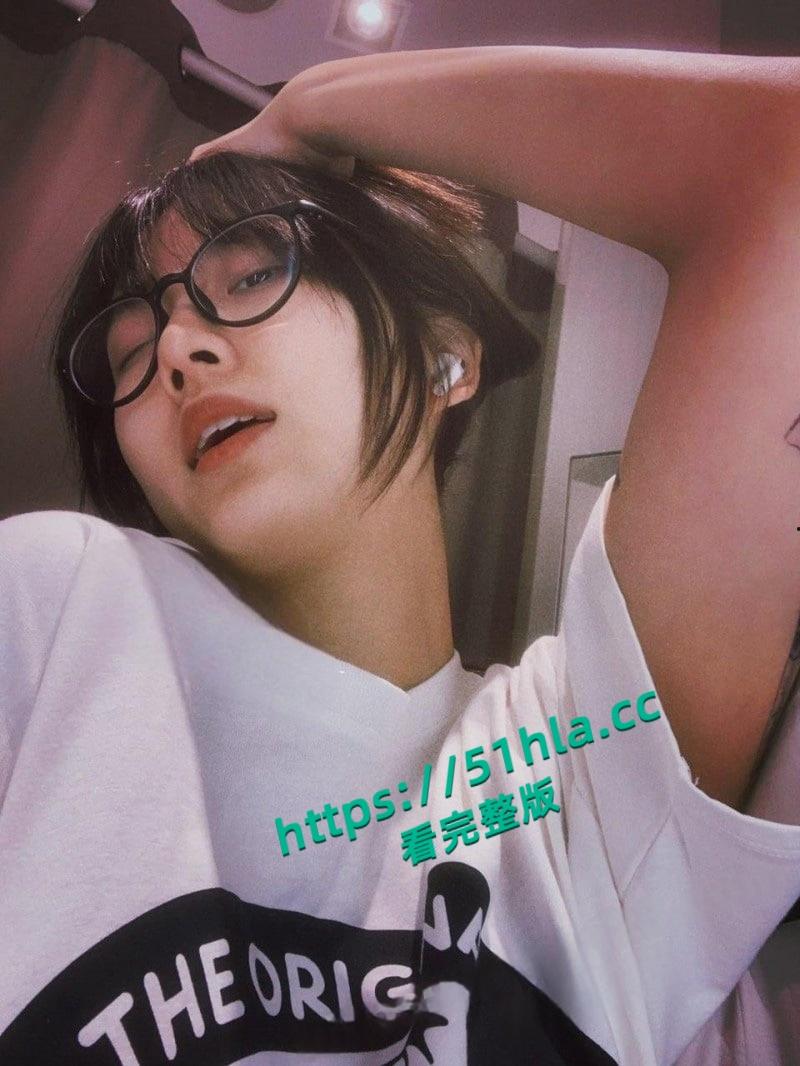 抖音网红相声演员【卯哥】的自我修养,由黄转绿后再曝私拍,肥美蜜臀依旧诱惑至极!-3