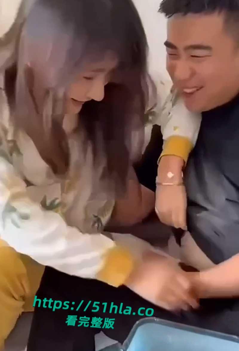 山东兰陵渣男【马高振】趁妻子怀孕竟带小三旅游,谁知发现竟当场施暴孕妻满头鲜血开直播控诉!-9