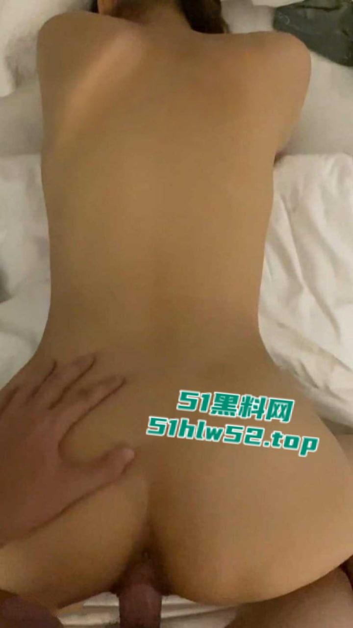 某单位的领导瓜友自爆,酒店潜规则刚入职的女大学生,白嫩皮肤姿势多样,全程主动骑乘飘飘欲仙!-7