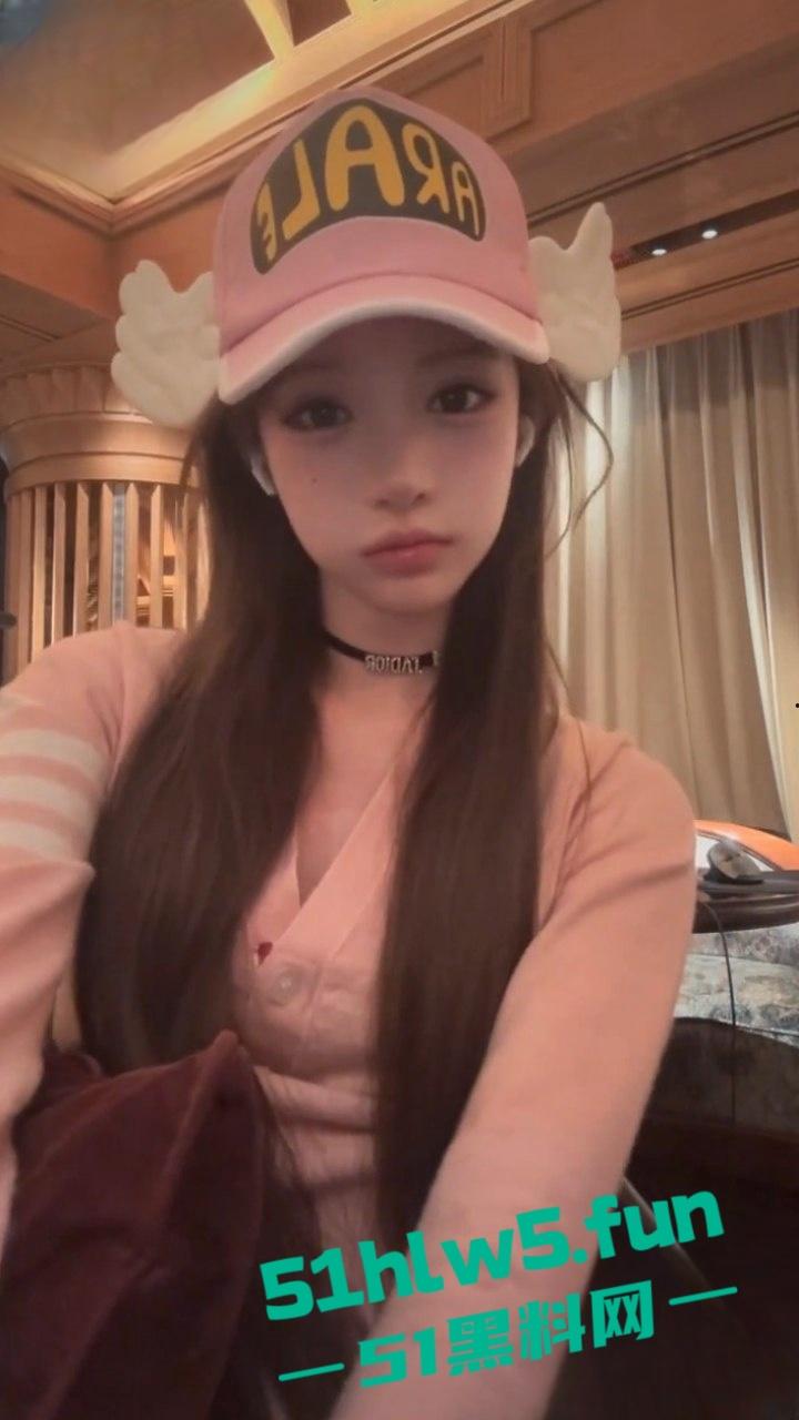 抖音百万网红【果子耶】 下海做外围当小三,不仅吸毒还满嘴谎话骗粉丝陪大哥,被原配起诉逃债到东南亚。-23